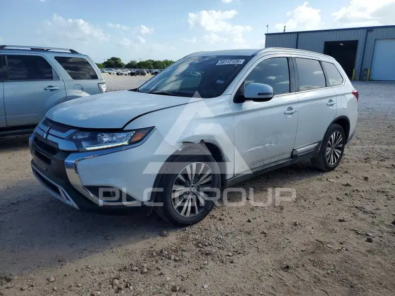 2020 Mitsubishi OUTLANDER photo