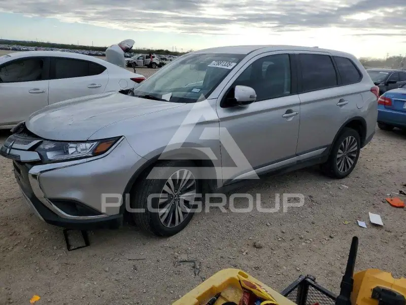 2020 Mitsubishi OUTLANDER фото