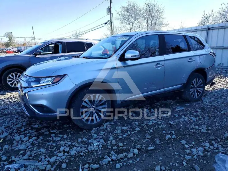 2020 Mitsubishi OUTLANDER фото