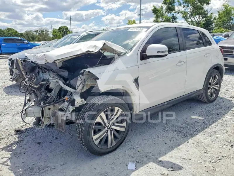 2020 Mitsubishi OUTLANDER фото
