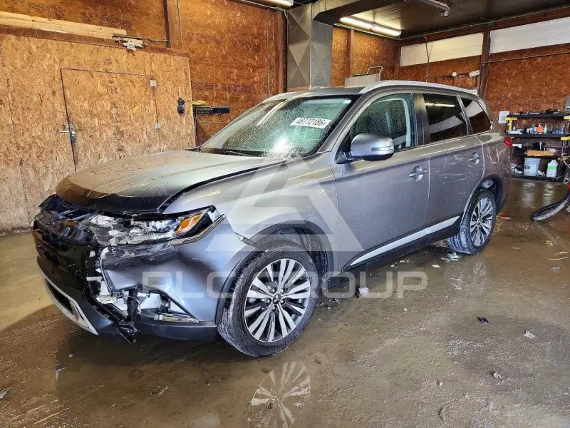 2020 Mitsubishi OUTLANDER photo