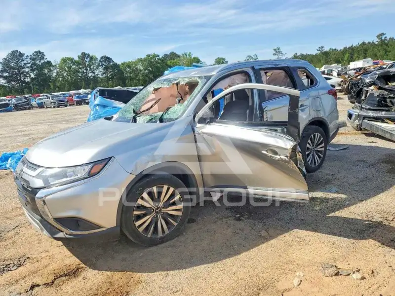 2020 Mitsubishi OUTLANDER фото