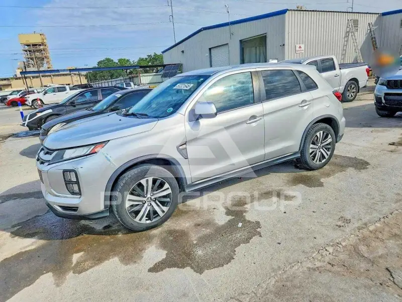 2020 Mitsubishi OUTLANDER фото