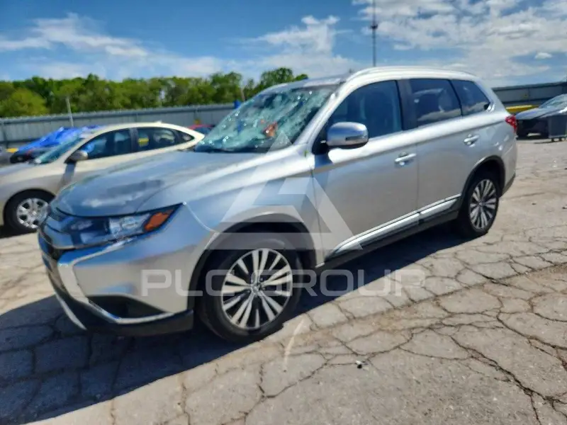 2020 Mitsubishi OUTLANDER фото