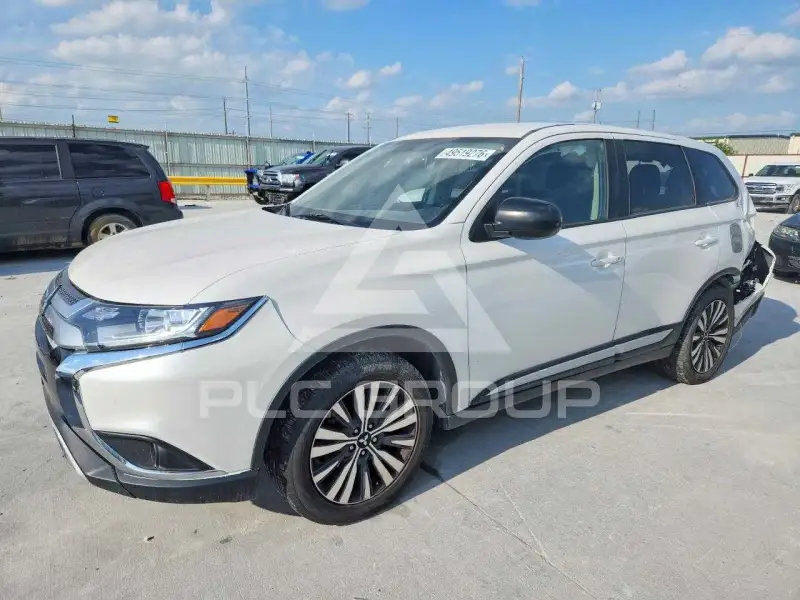 2020 Mitsubishi OUTLANDER фото