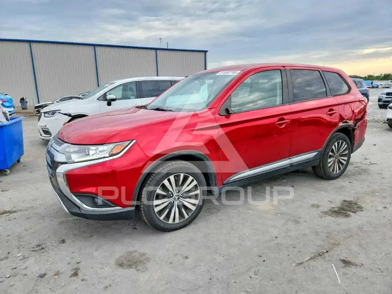 2020 Mitsubishi OUTLANDER photo