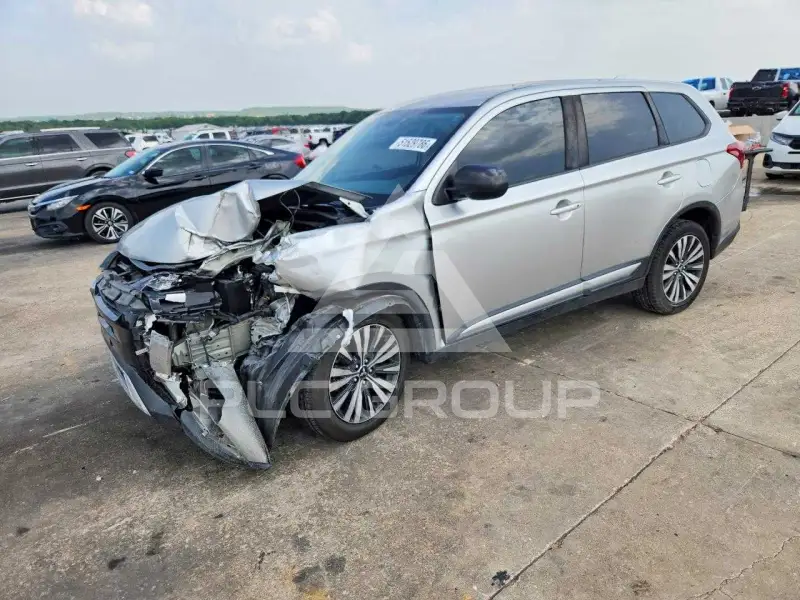 2020 Mitsubishi OUTLANDER фото