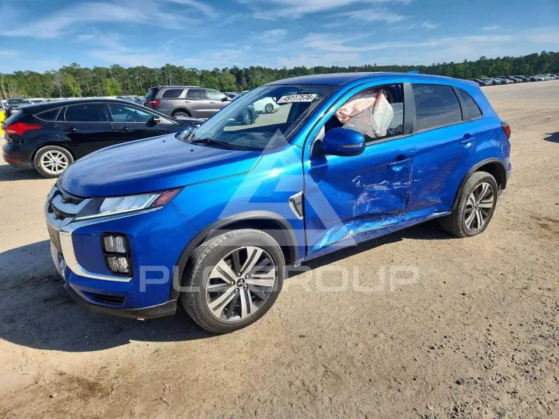 2020 Mitsubishi OUTLANDER photo