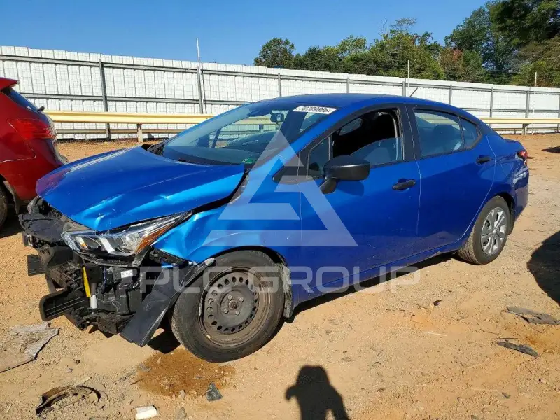 2020 Nissan VERSA фото
