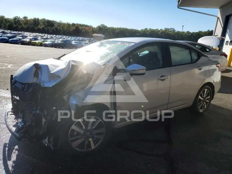 2020 Nissan VERSA photo