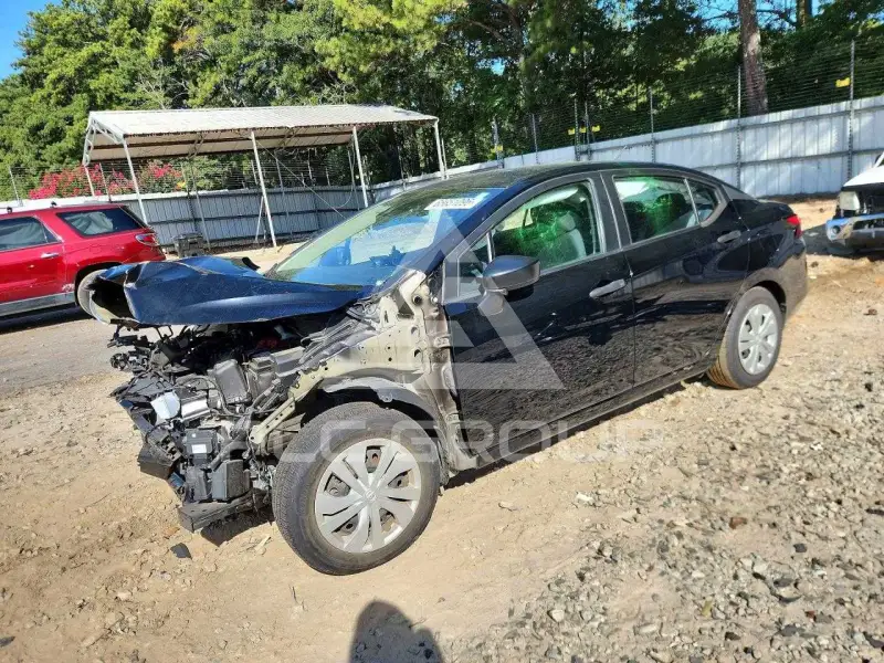 2020 Nissan VERSA photo