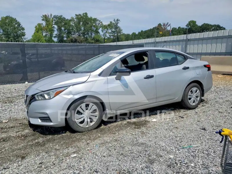 2020 Nissan VERSA фото