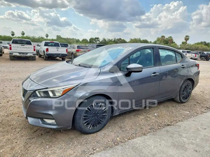 2020 Nissan VERSA фото