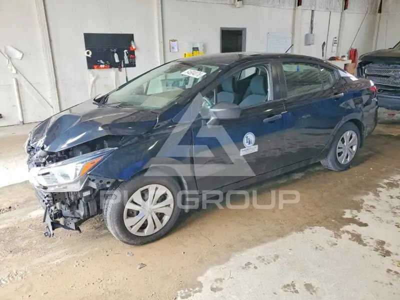 2020 Nissan VERSA фото