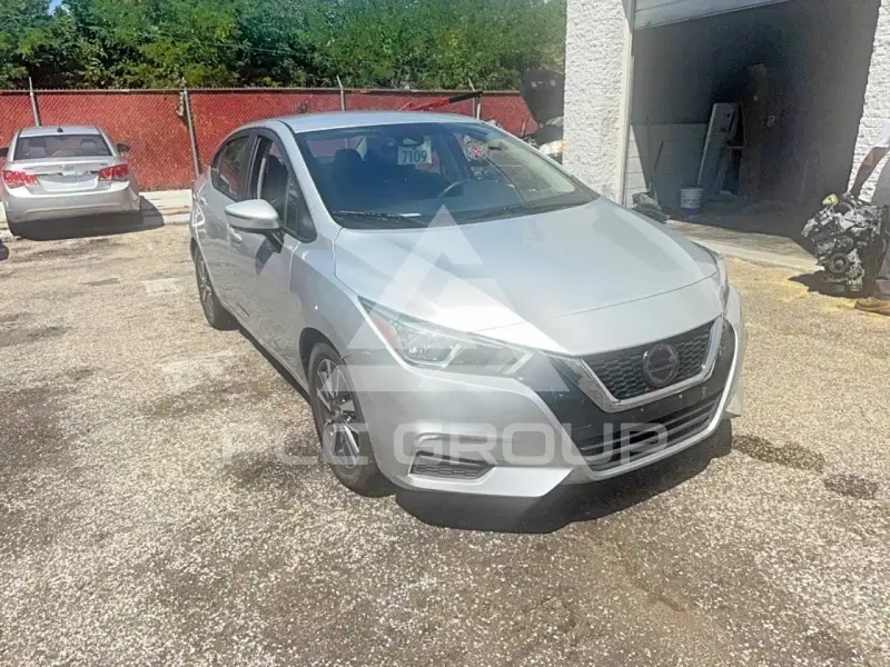 2020 Nissan VERSA photo