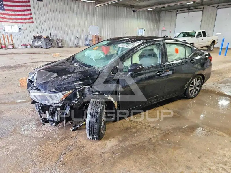 2020 Nissan VERSA photo