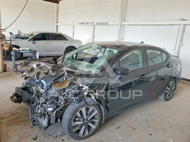 2020 Nissan VERSA photo