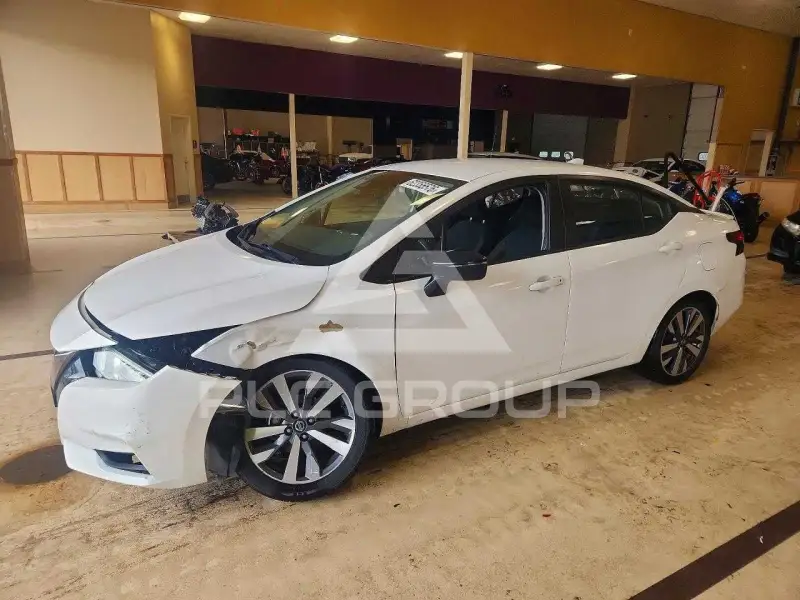 2020 Nissan VERSA фото