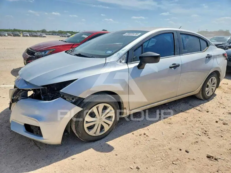 2020 Nissan VERSA фото