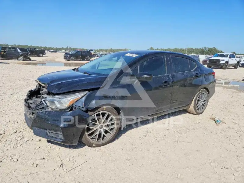 2020 Nissan VERSA photo