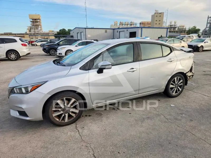 2020 Nissan VERSA photo