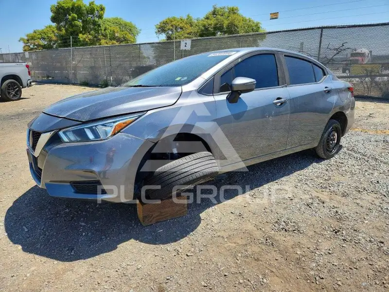 2020 Nissan VERSA photo