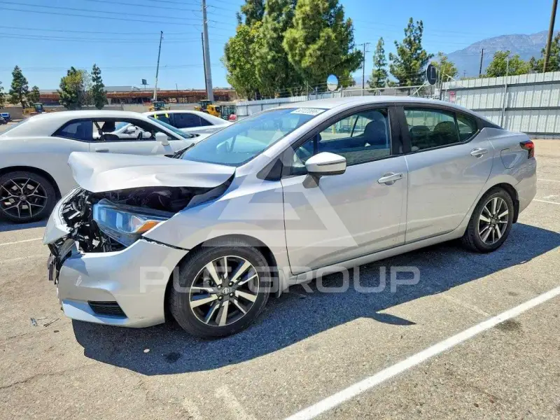 2020 Nissan VERSA photo