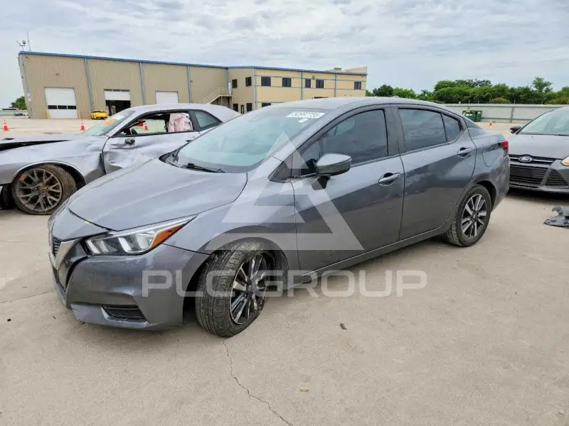 2020 Nissan VERSA фото