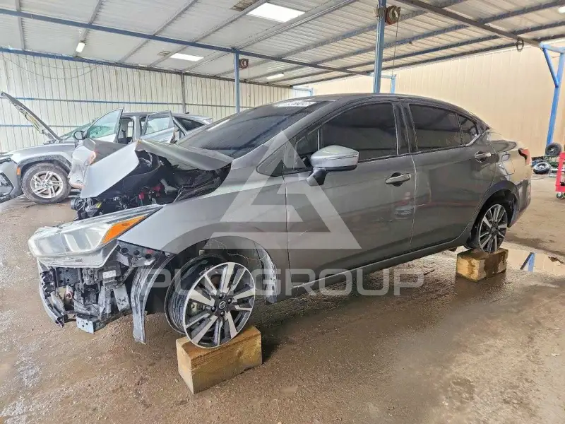 2020 Nissan VERSA фото