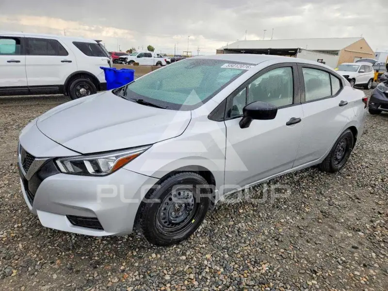 2020 Nissan VERSA photo
