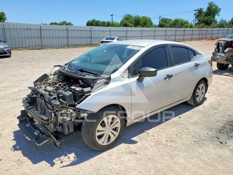 2020 Nissan VERSA фото