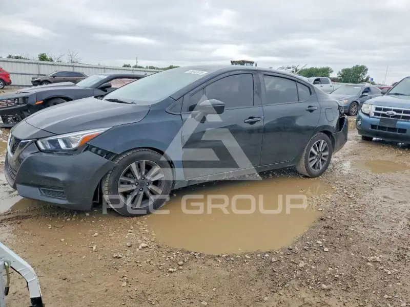 2020 Nissan VERSA photo