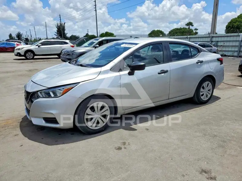 2020 Nissan VERSA photo
