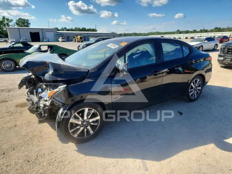 2020 Nissan VERSA photo