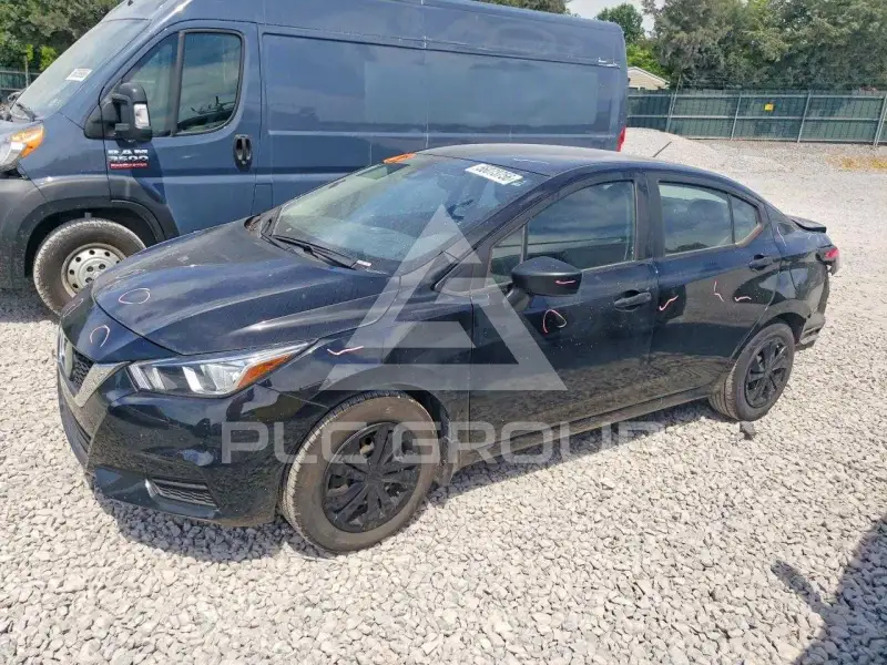 2020 Nissan VERSA photo