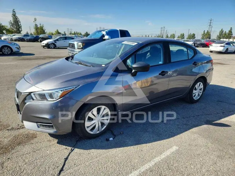 2020 Nissan VERSA фото