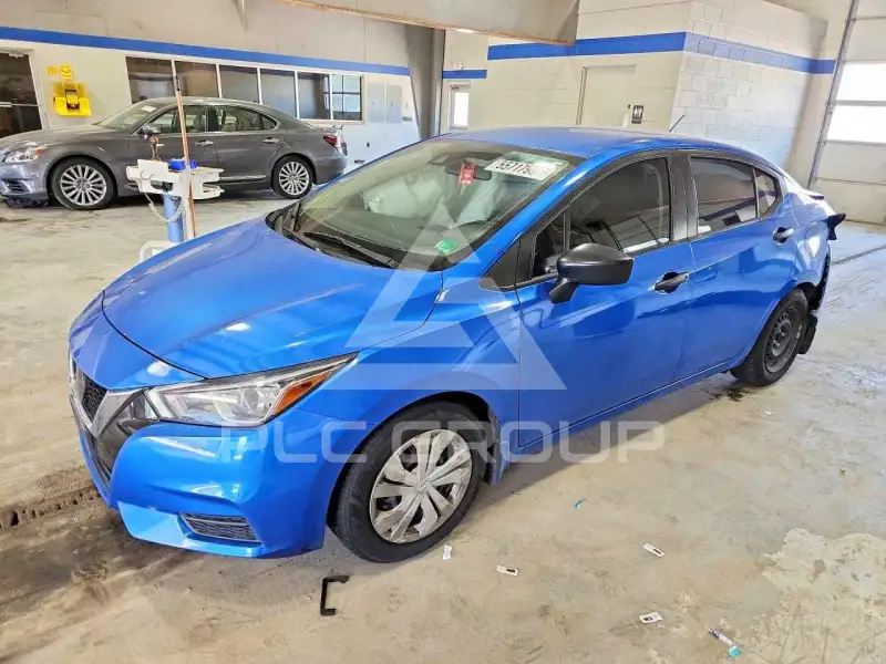 2020 Nissan VERSA фото