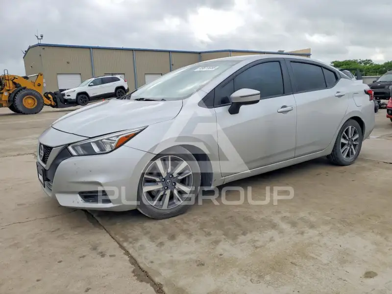 2020 Nissan VERSA фото