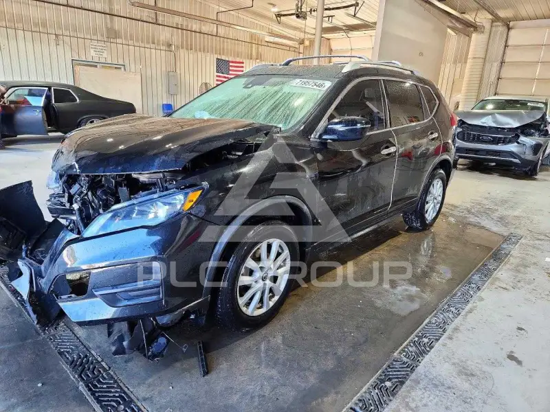 2020 Nissan ROGUE photo