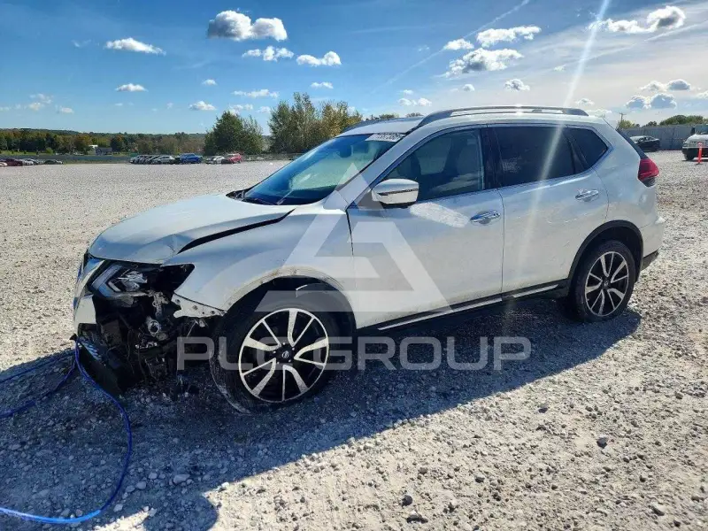 2020 Nissan ROGUE photo