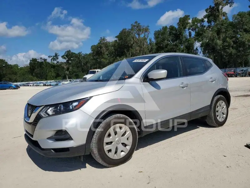 2020 Nissan ROGUE photo