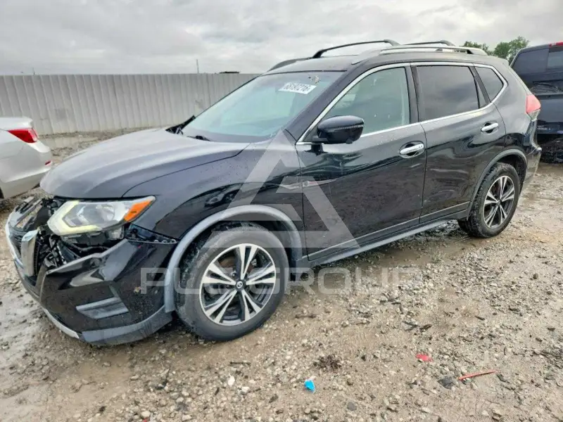 2020 Nissan ROGUE photo