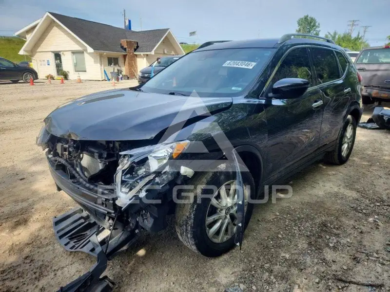 2020 Nissan ROGUE photo