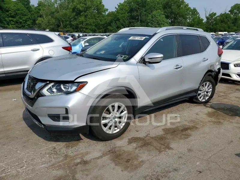 2020 Nissan ROGUE photo