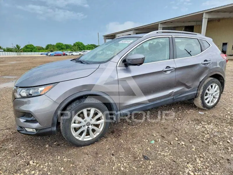 2020 Nissan ROGUE photo