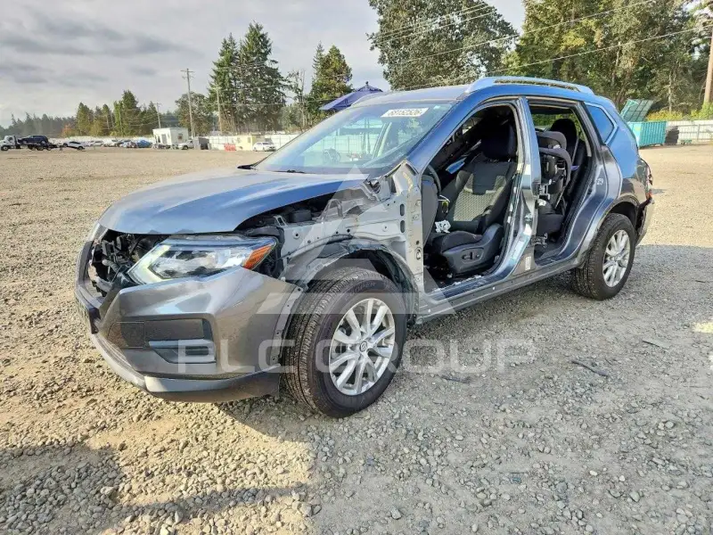 2020 Nissan ROGUE photo
