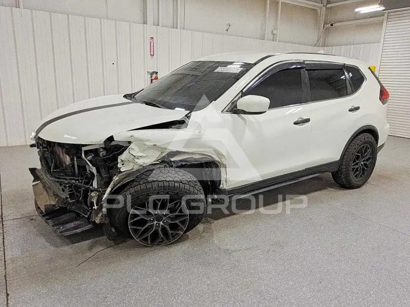 2020 Nissan ROGUE photo