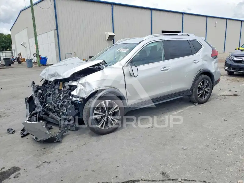 2020 Nissan ROGUE photo
