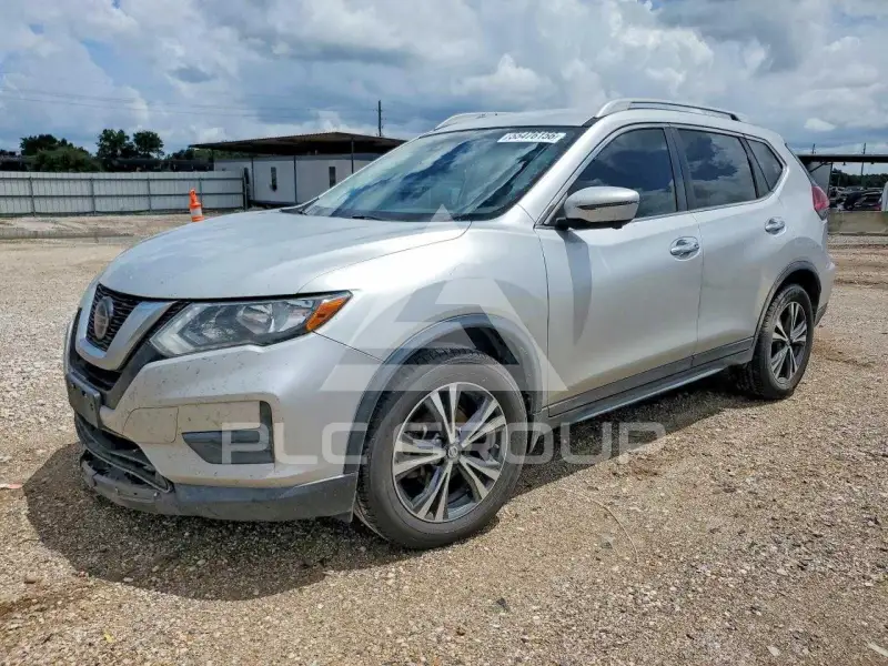 2020 Nissan ROGUE photo