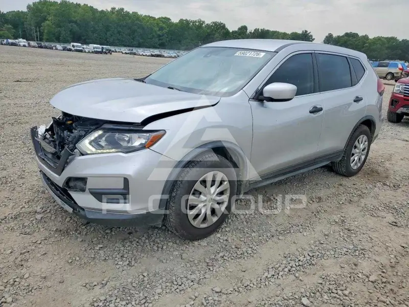 2020 Nissan ROGUE photo